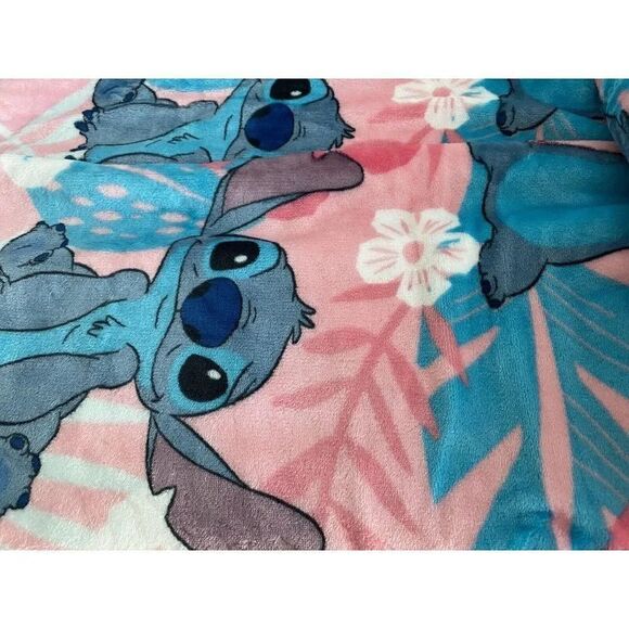 Disney Stitch Hibiscus Spring Summer  Soft Plush Throw Blanket 50x70” Pink NEW - Picture 15 of 16
